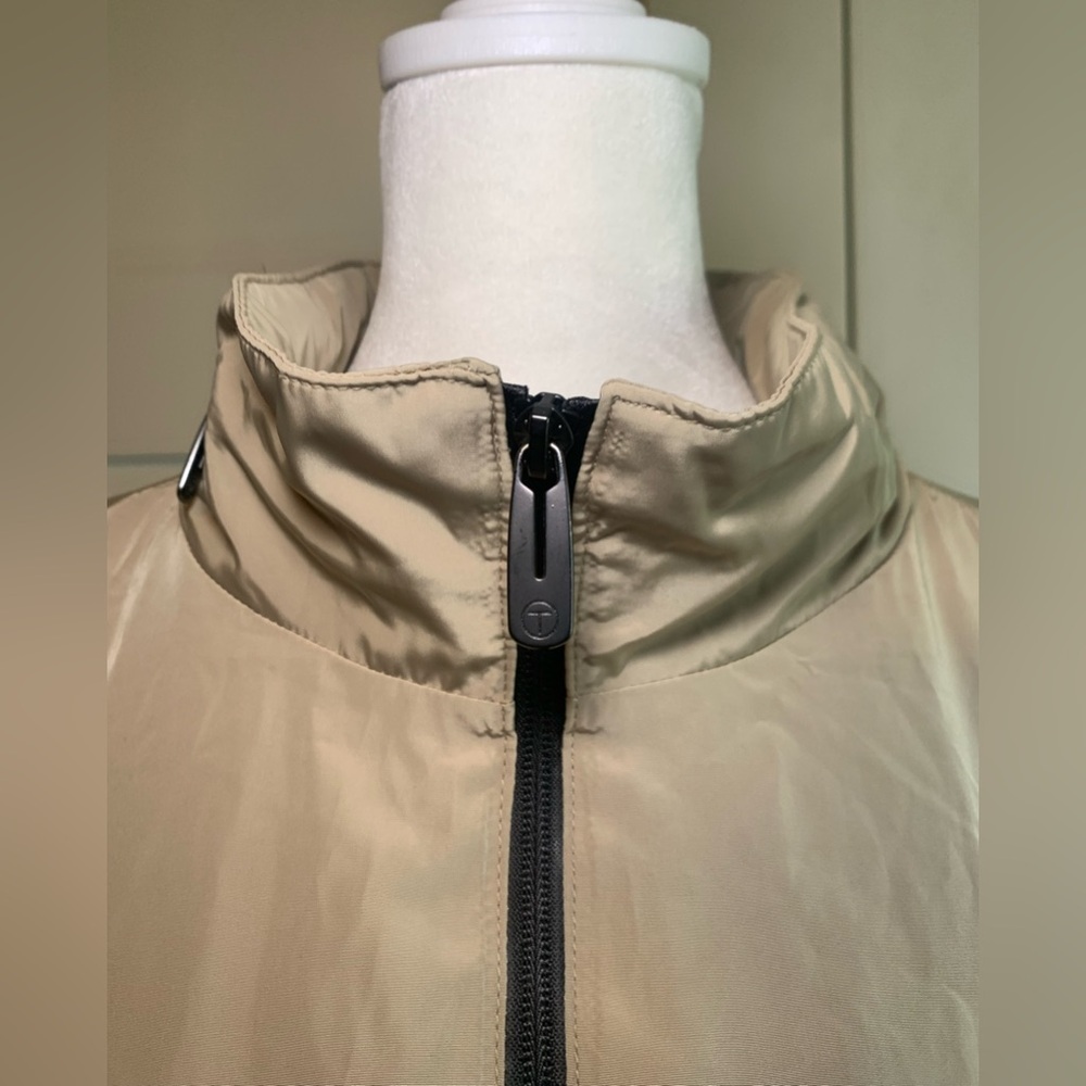 Tumi Men’s Rain Jacket Size XL Beige Color - Picture 3 of 16